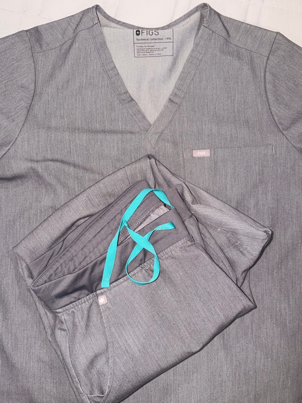 Figs Graphite Gray  Set